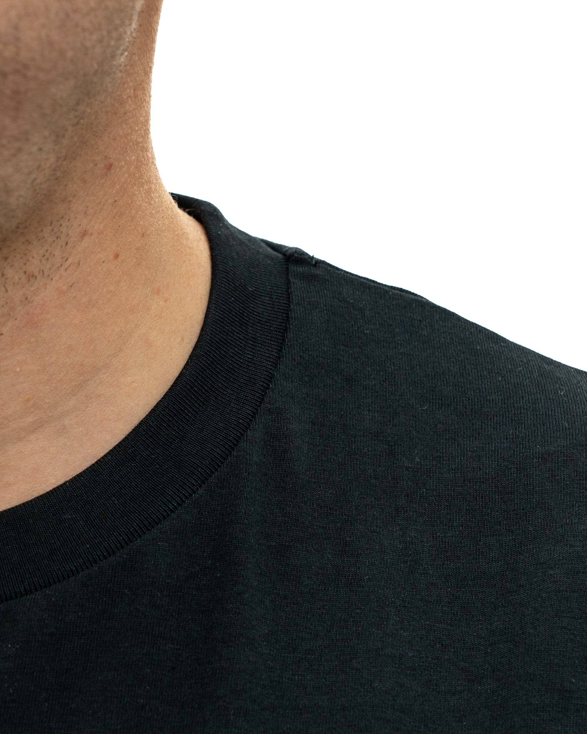 T-shirt ghost shelf nero 100% cotone biologico